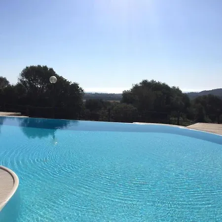 Σπίτι διακοπών Cozy Holiday Home With Pool In Sardinia *
