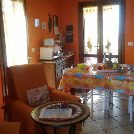 Feriehus Cozy Holiday Home With Pool In Sardinia *